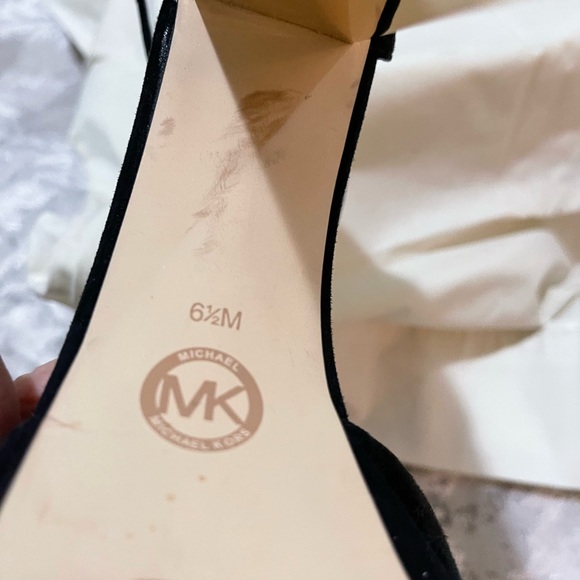 Michael Kors platform heels - Picture 3 of 5